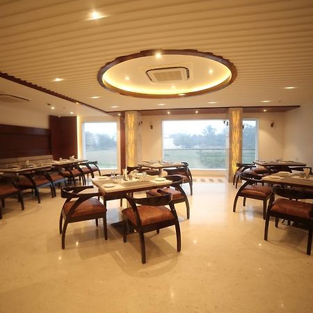 Comfort Inn Benares Zewnętrze zdjęcie