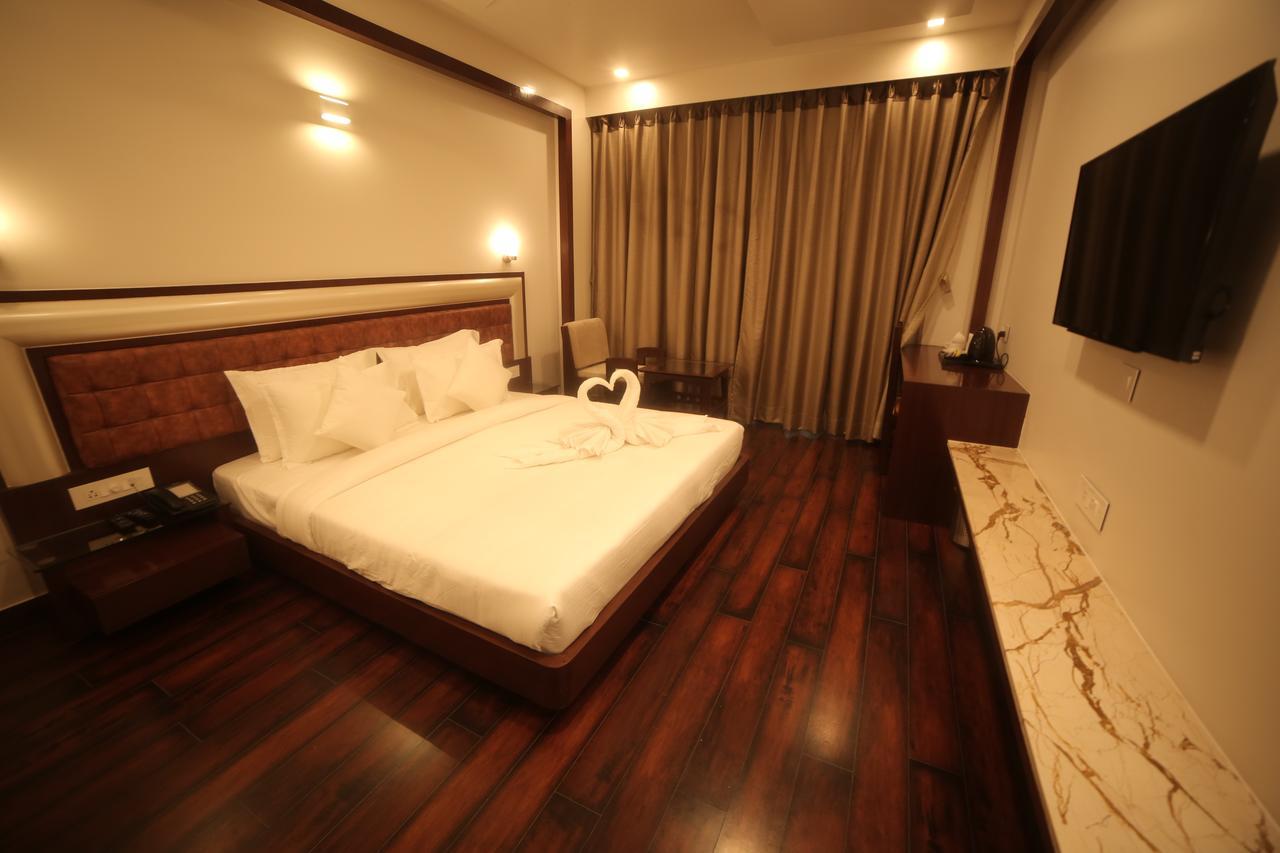 Comfort Inn Benares Zewnętrze zdjęcie