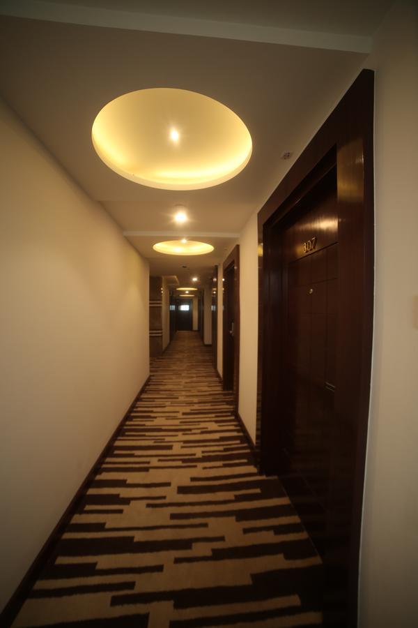 Comfort Inn Benares Zewnętrze zdjęcie