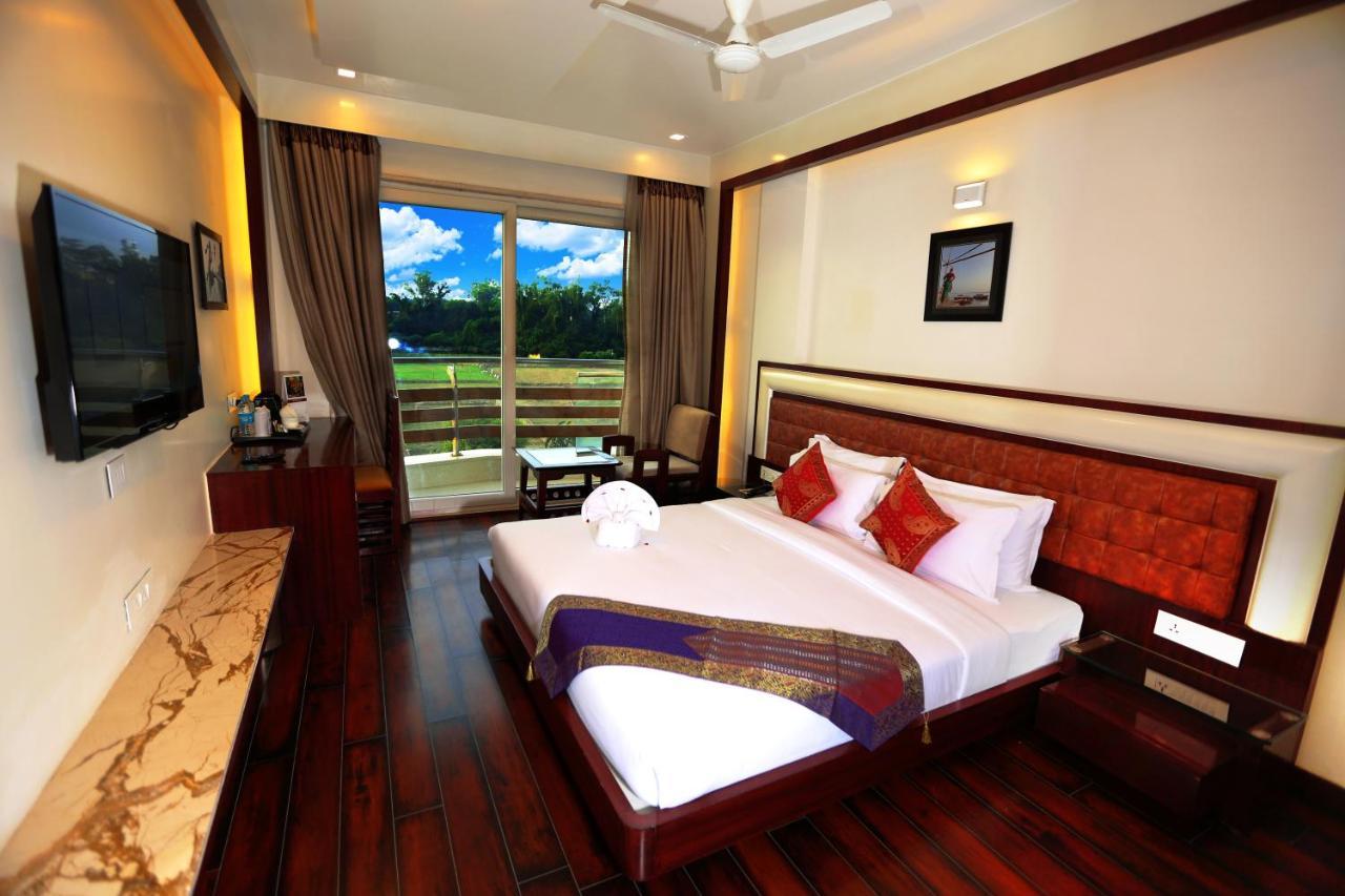 Comfort Inn Benares Zewnętrze zdjęcie